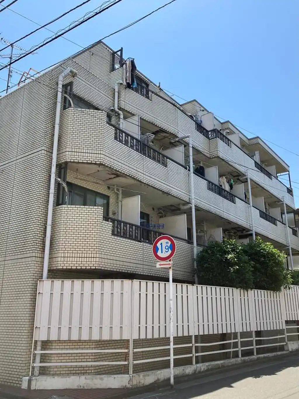 弥生町レッツ 外観