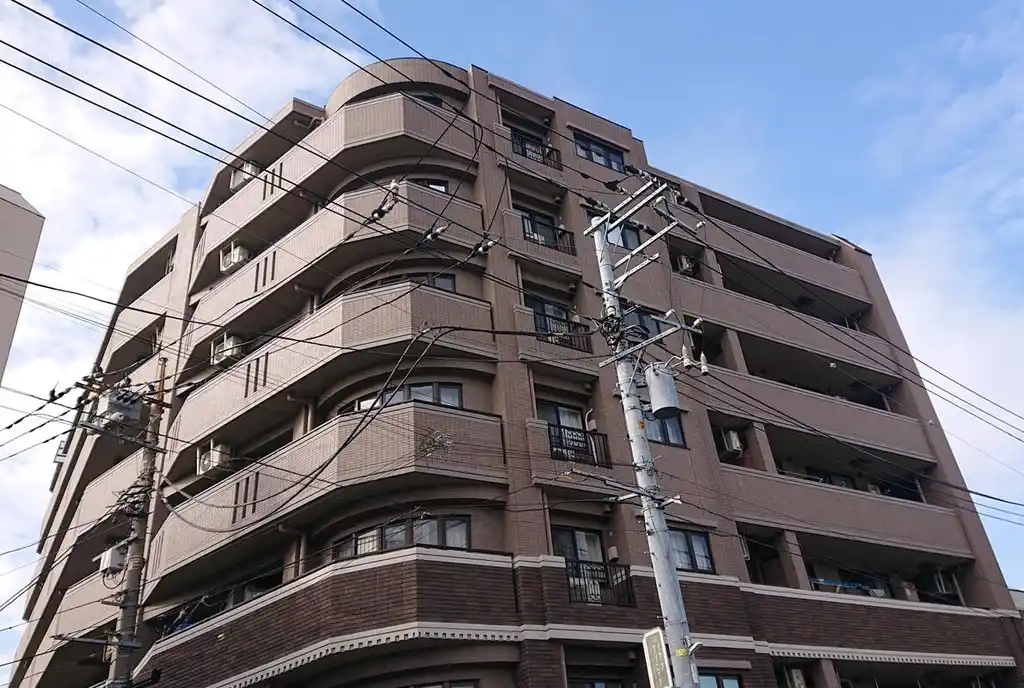 ナイスエスアリーナ横濱鶴ヶ峰 外観