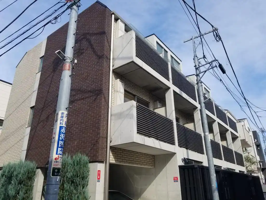 IRISCOURT 外観
