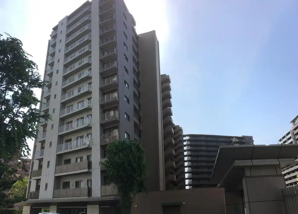 ユトリシア 五番街 外観