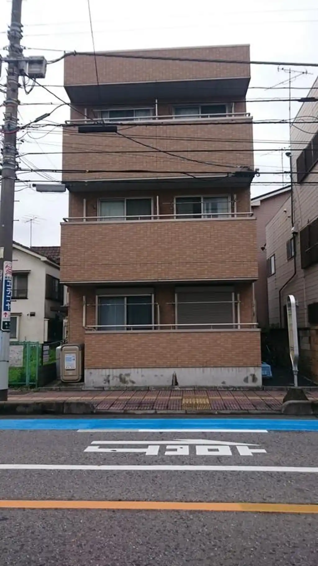 アンプルール フェール ラフィネ 外観