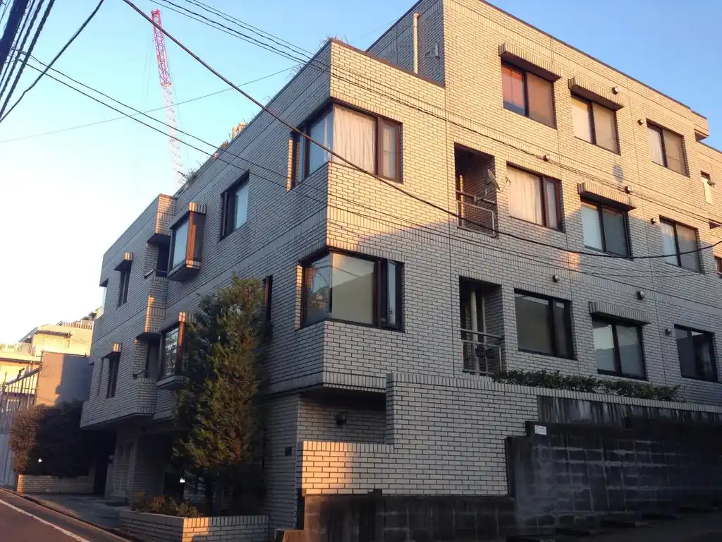 六番館 外観