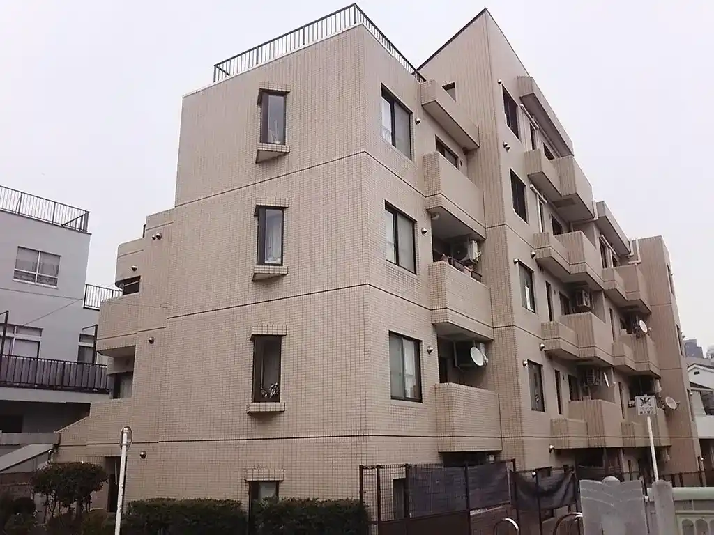 パストラル泰栄 外観