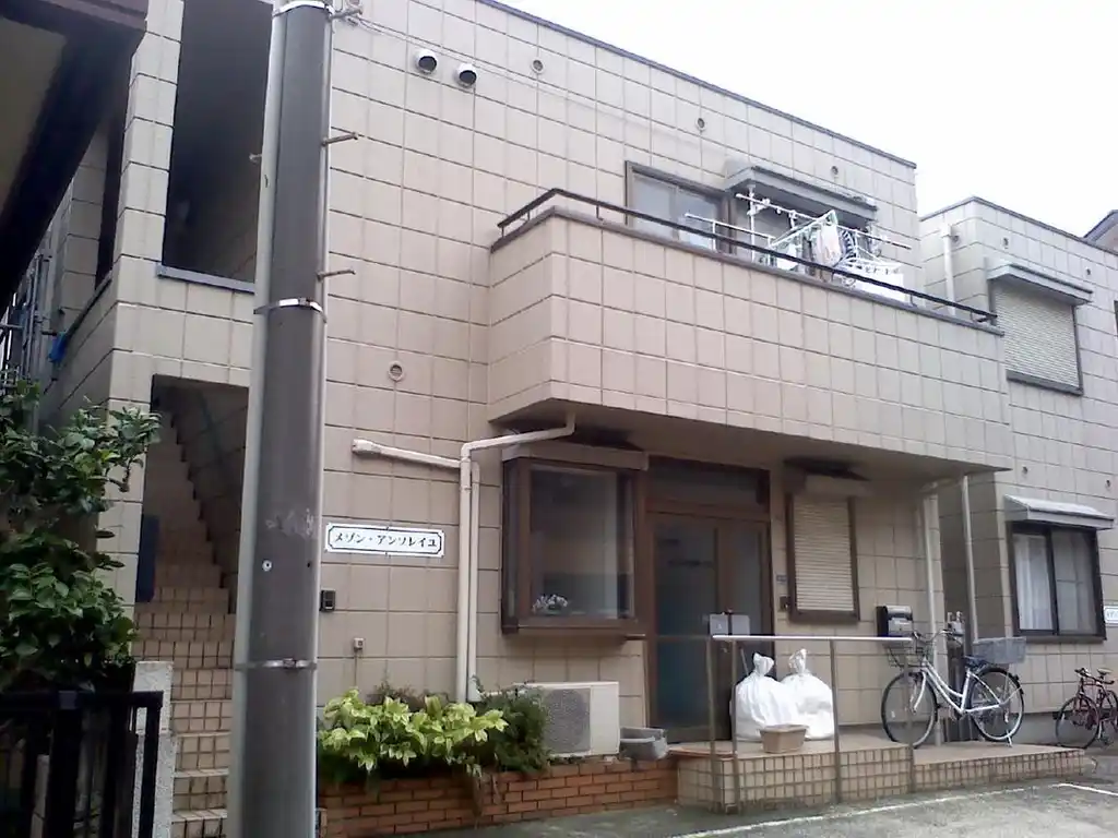 メゾン・アンソレイユ 外観
