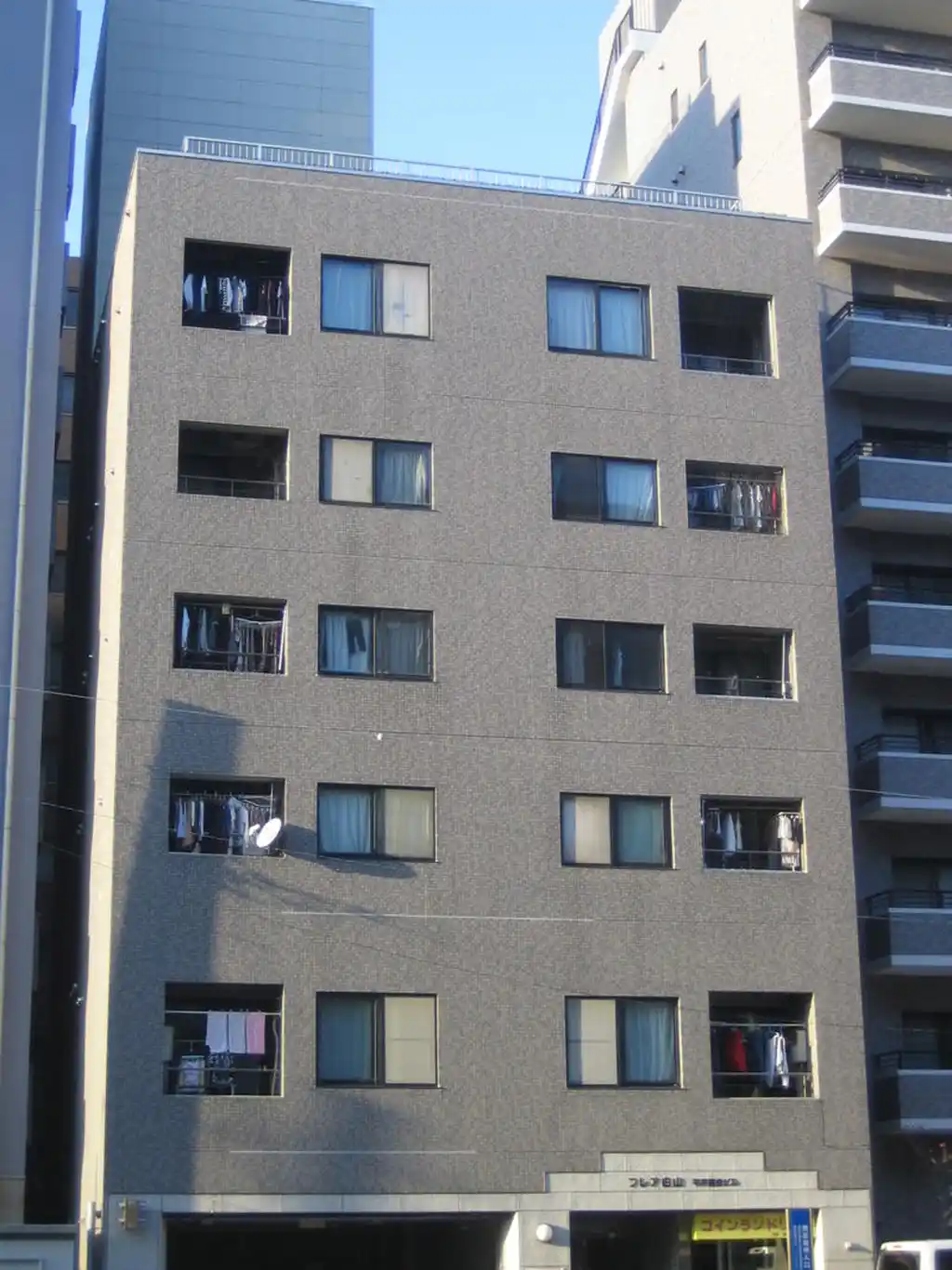 平井商会ビルフレア白山 外観