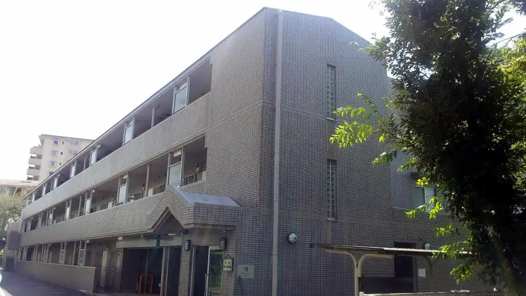 中山リバーサイドハイム 外観