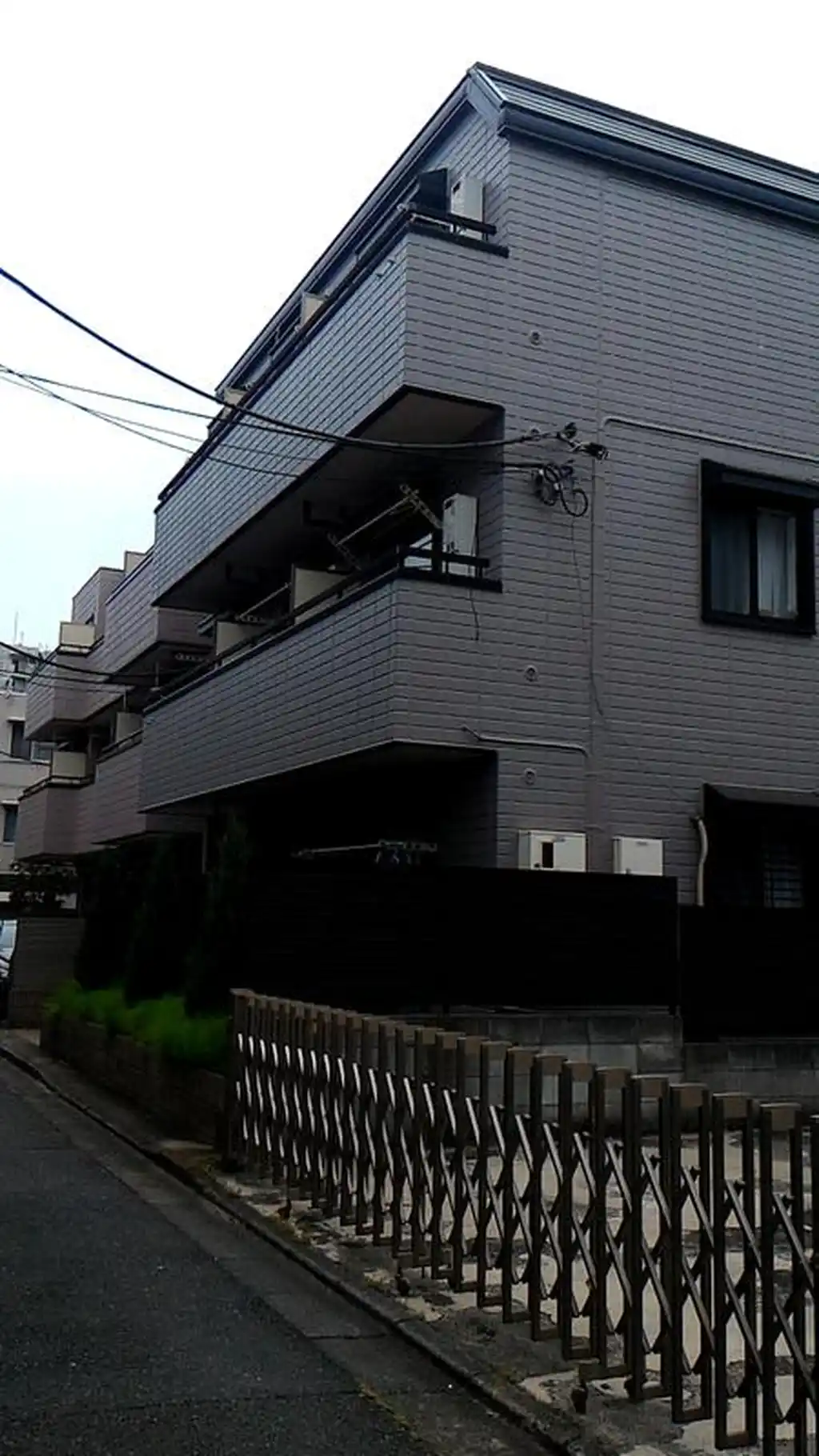 レディオ西新宿 外観