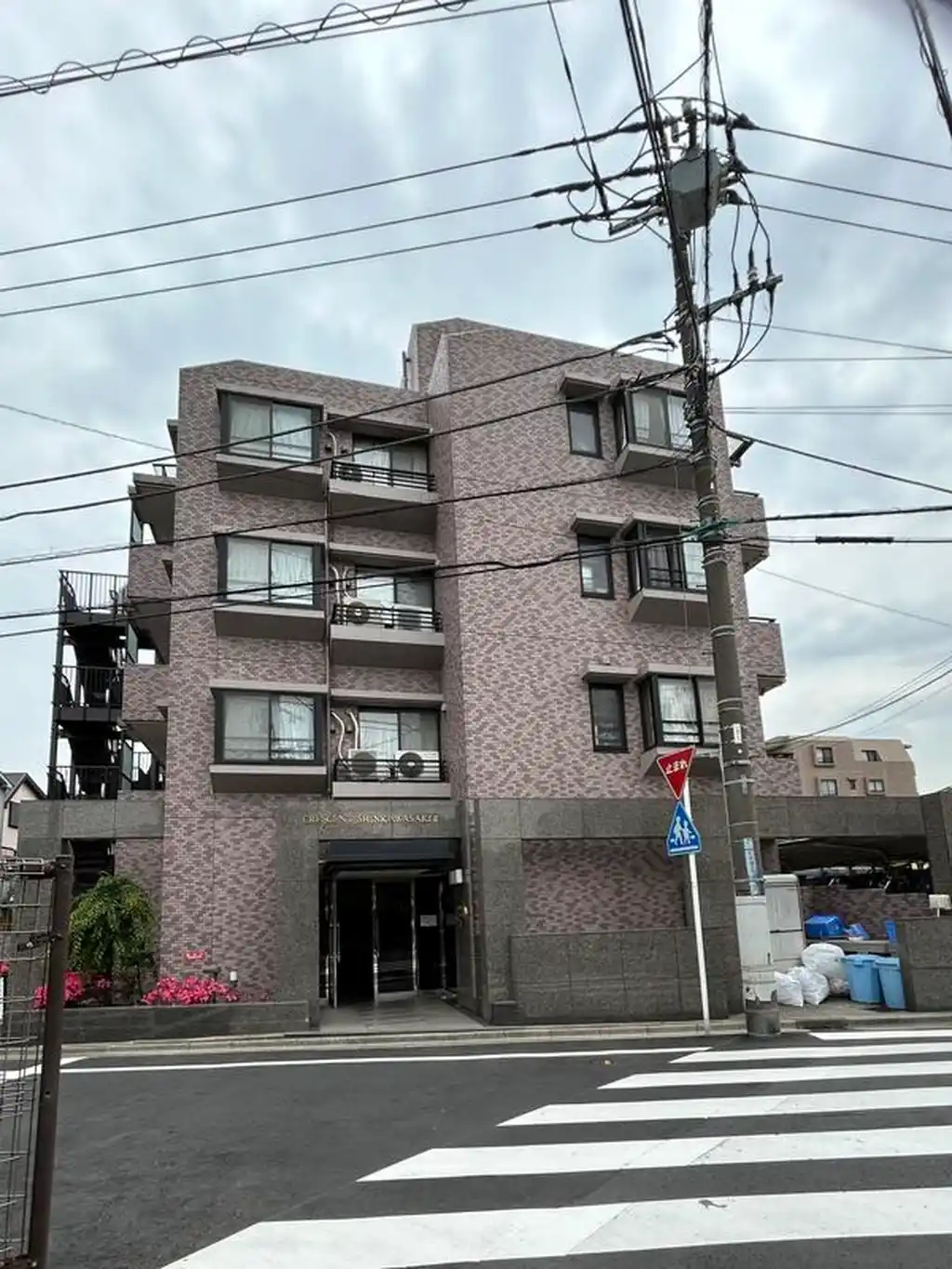 クレッセント新川崎2 外観