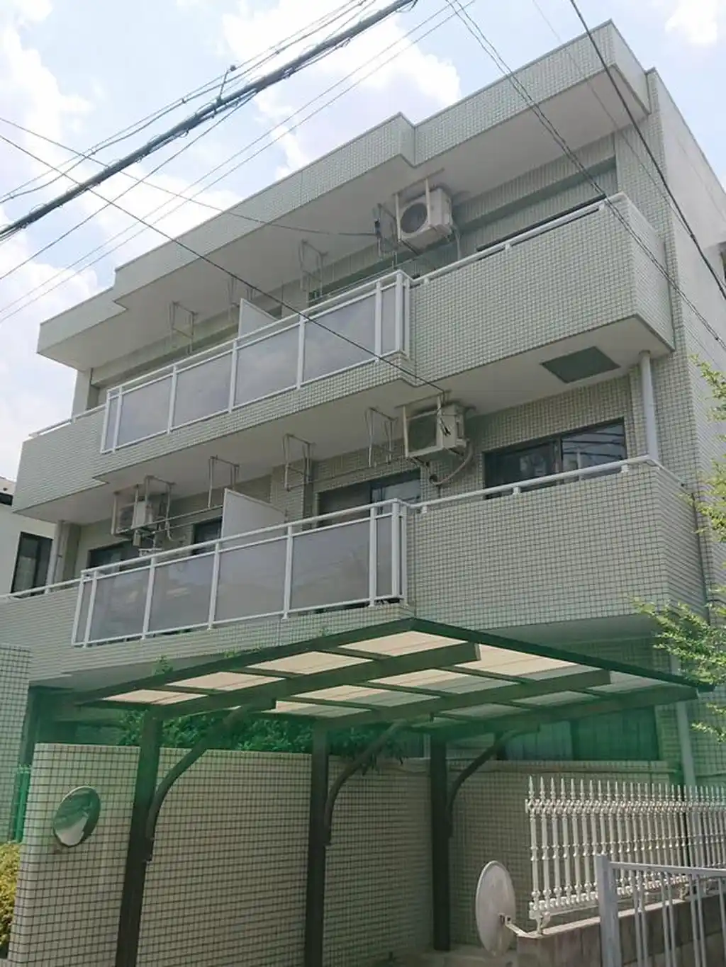 MEJIROTERRACEDHOUSE 外観