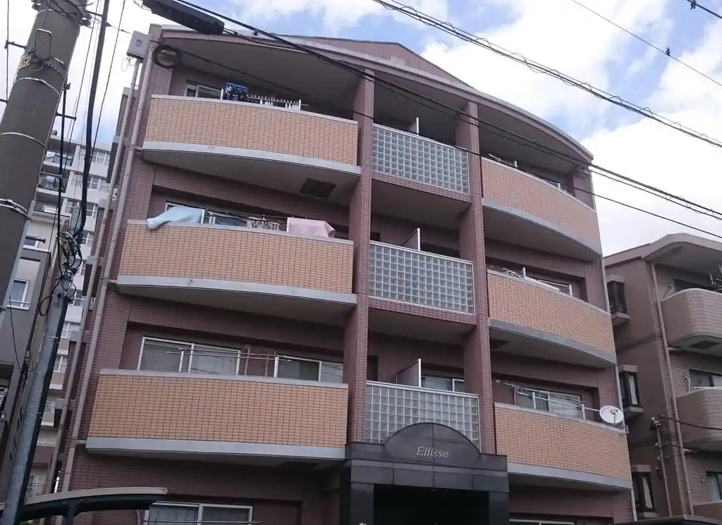 エリッセ 外観