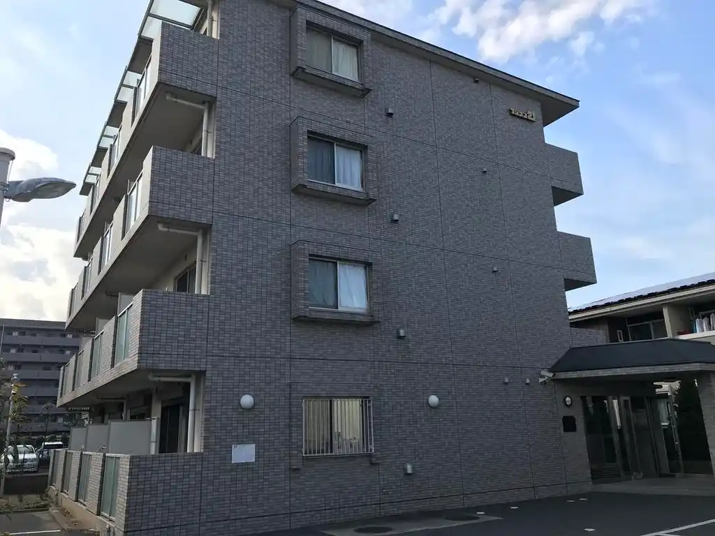 ルミエール市川 外観