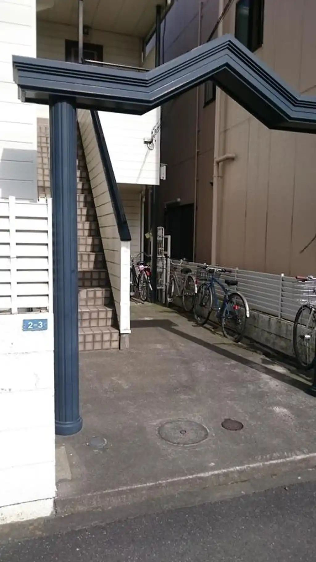 レオパレスINSIDE RIV 外観