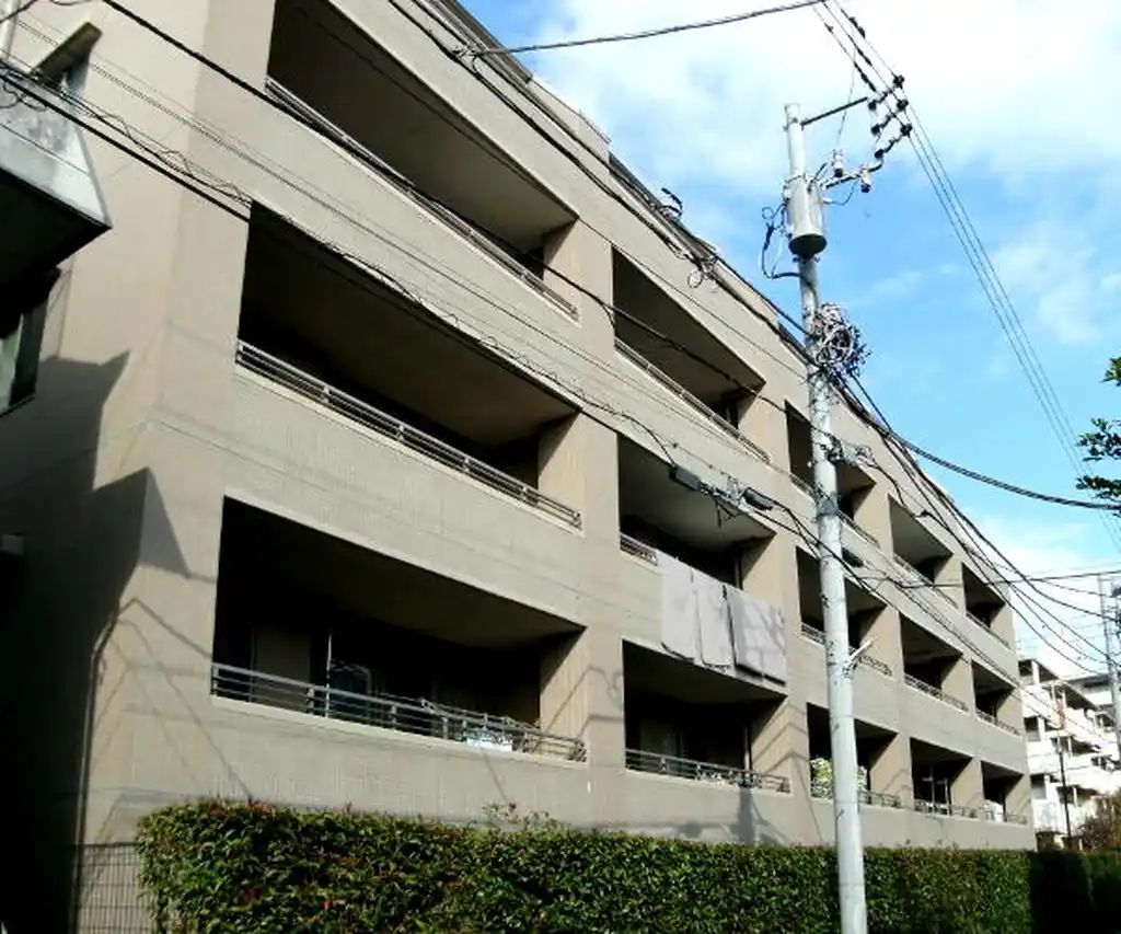 ハイコート久米川 外観