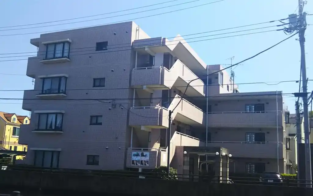 メゾン・ヌーベル 外観