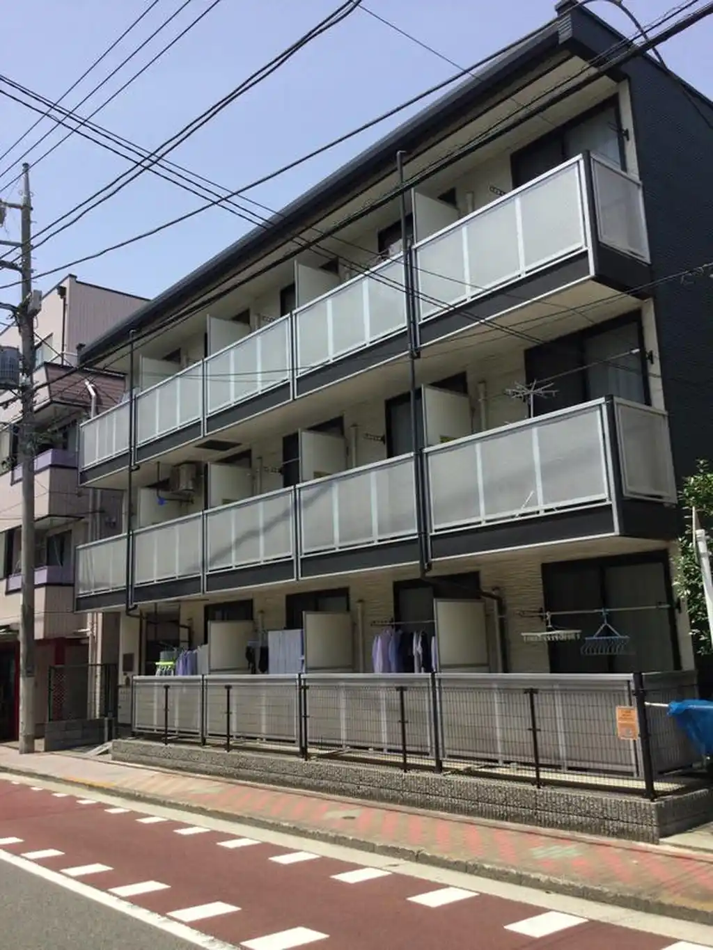 レオパレスマルコフォー 外観
