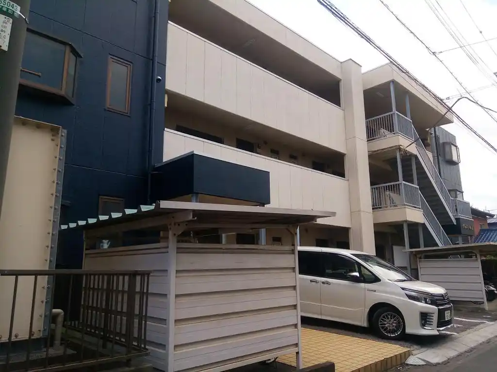 クレスト秋山 外観