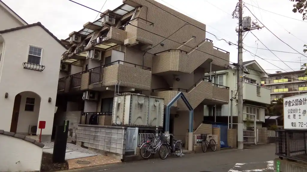 ベルタール橋本 外観