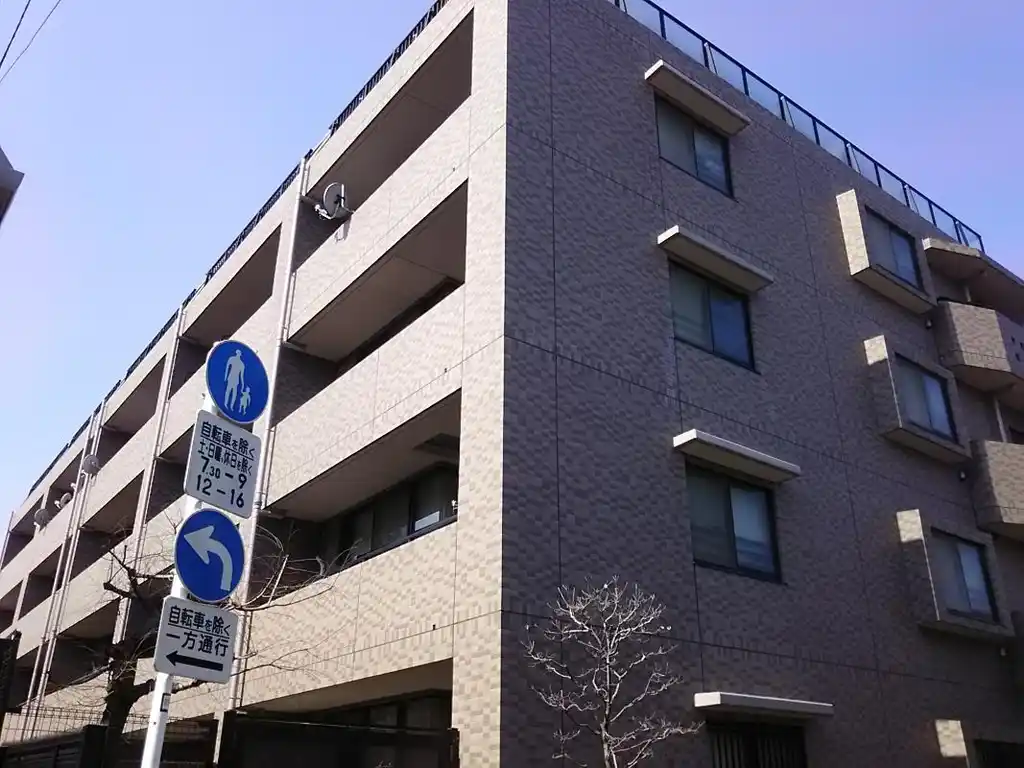 ライオンズマンション新宿柏木 外観