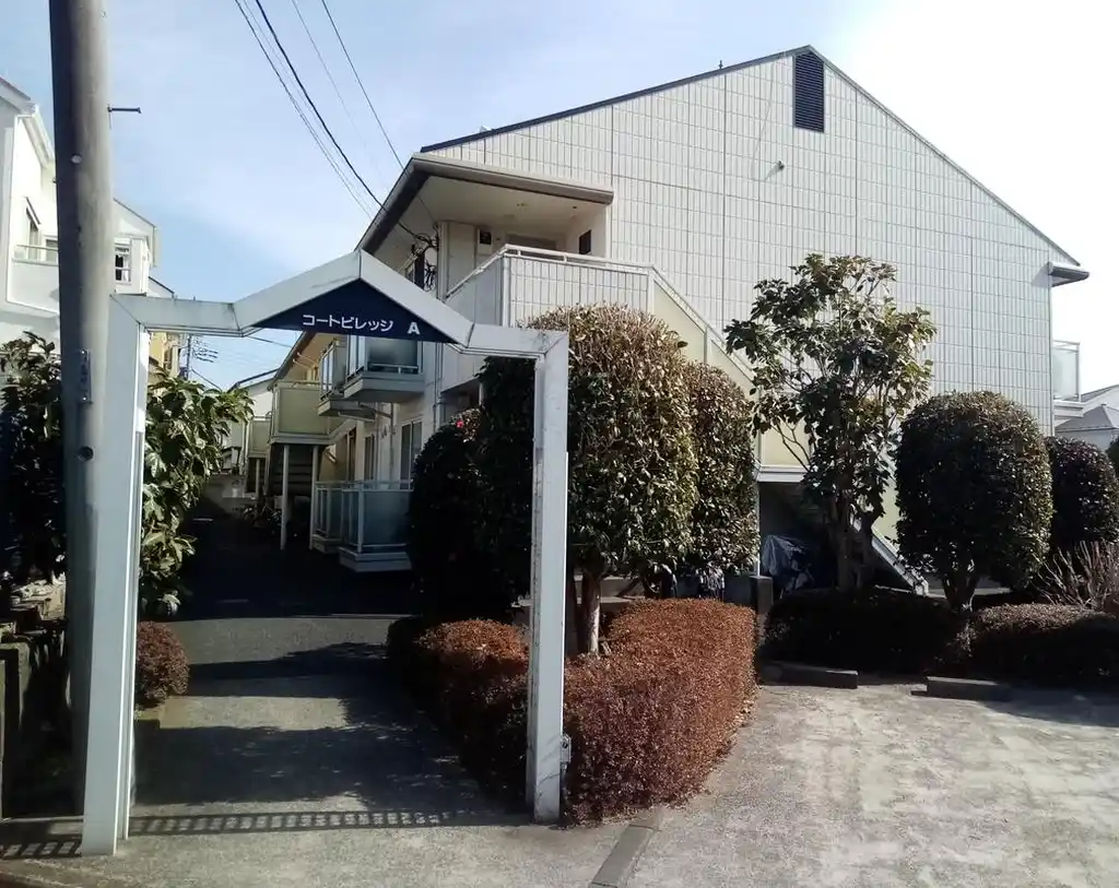 コートビレッジA 外観