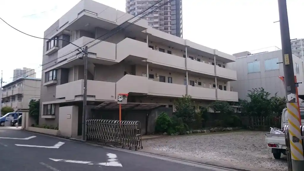 ブルジョン5 外観