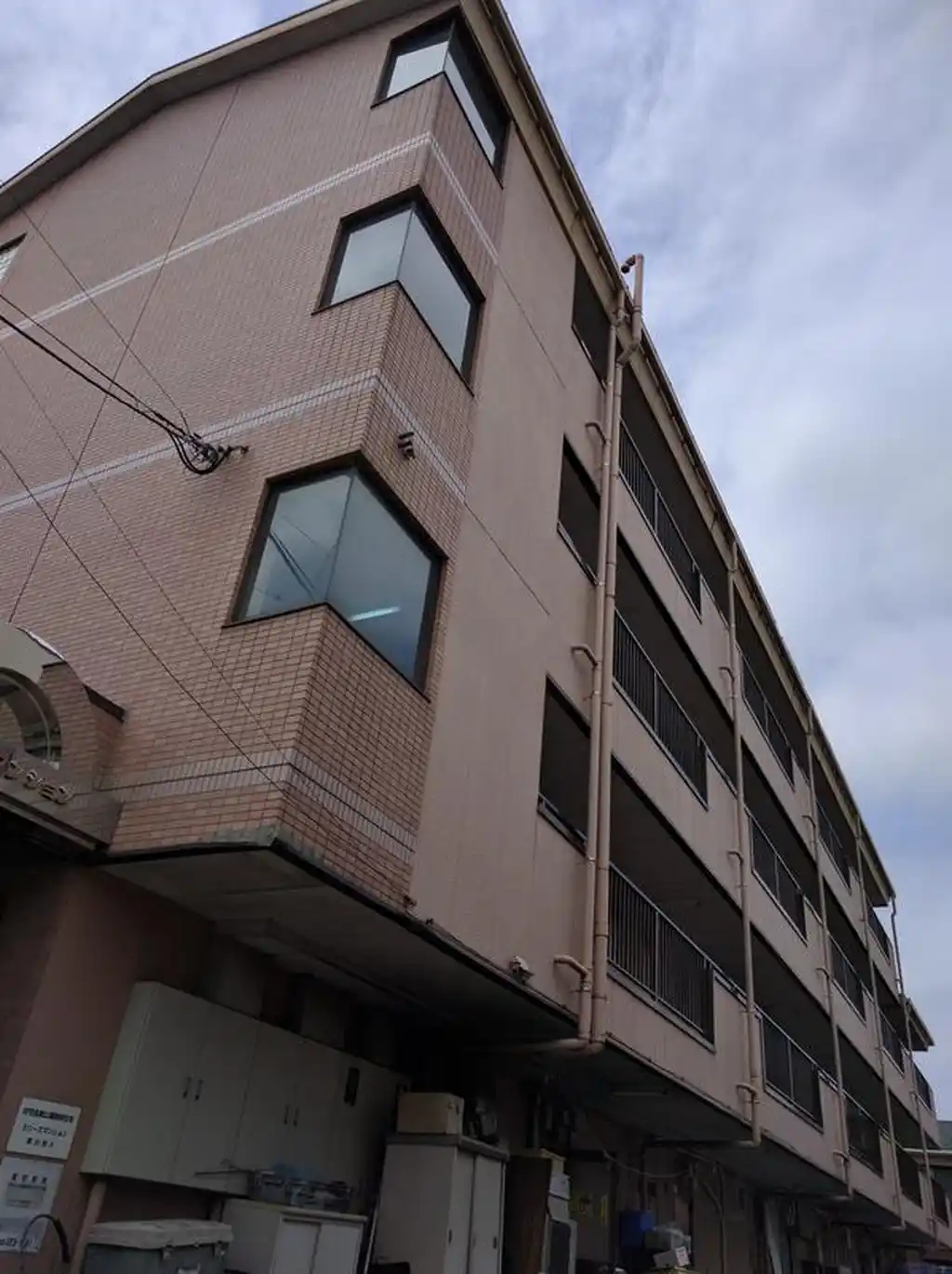 スリーズマンション 外観