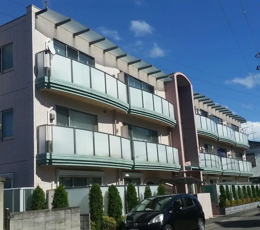 レザン ド パレ 東 外観
