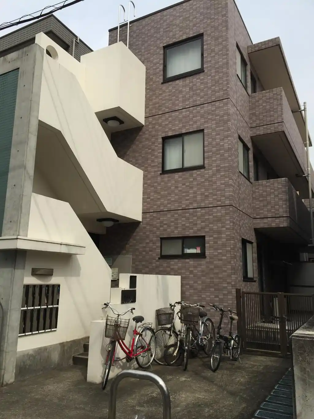 エーデルハイム夏目坂 外観