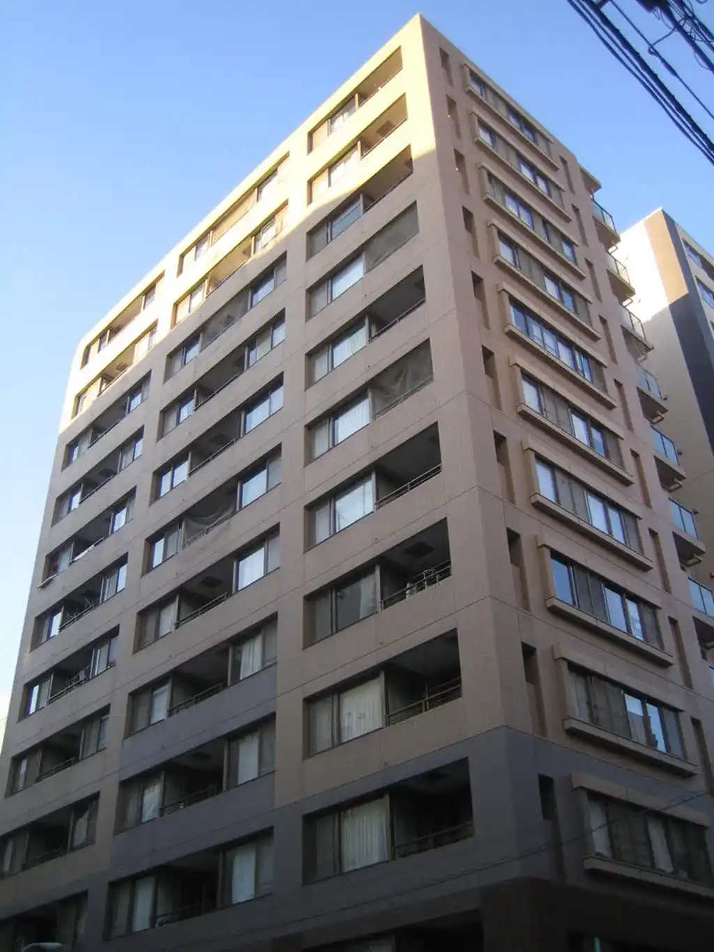 プラハ東京八丁堀 外観