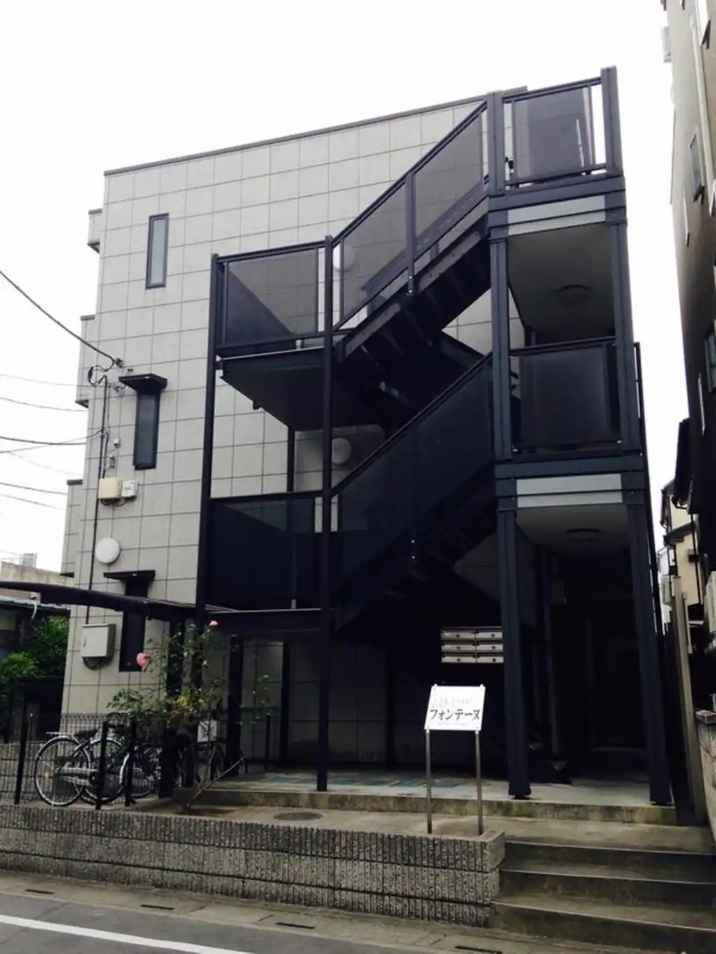 メゾンフォンティーヌ 外観