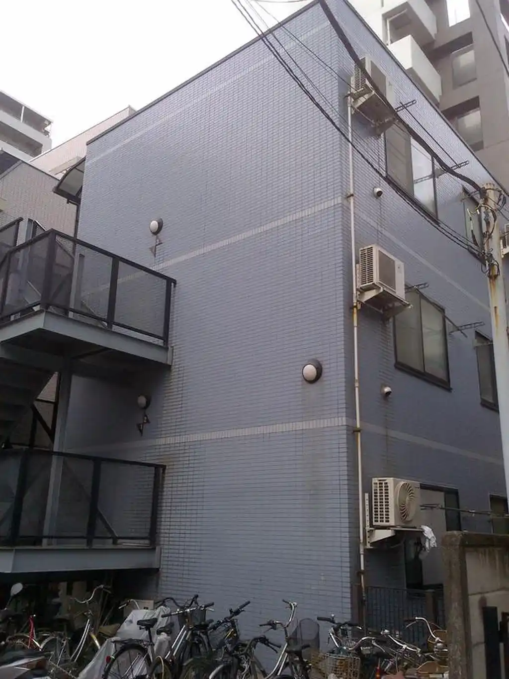 AMコート 外観