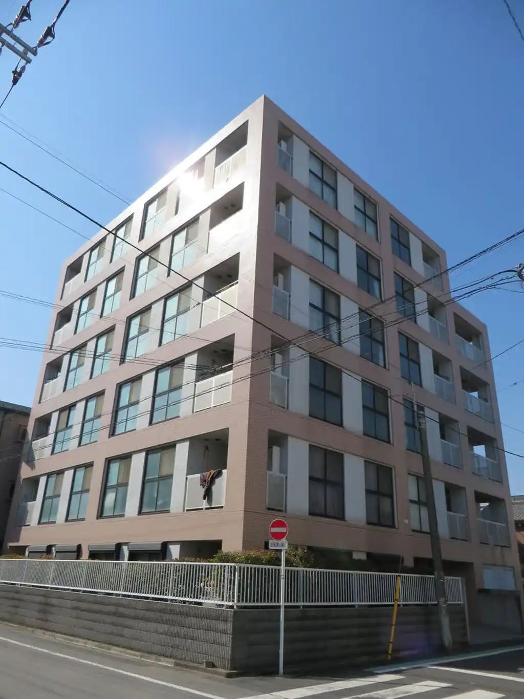 六親マンション 外観