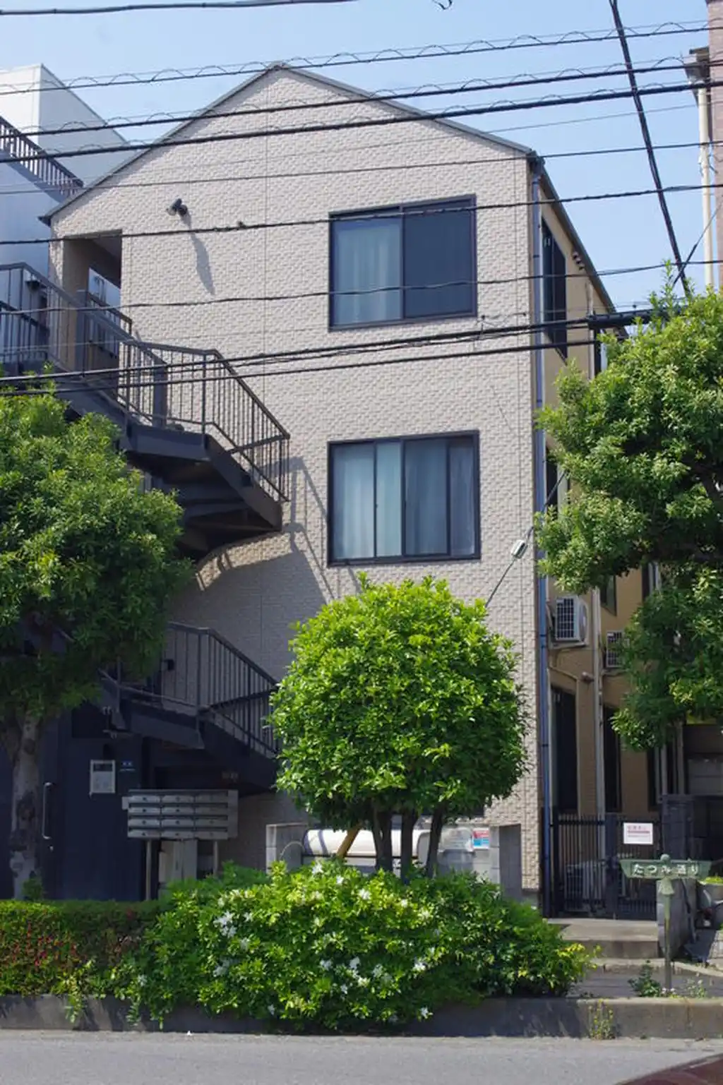 DRホームズ与野 外観