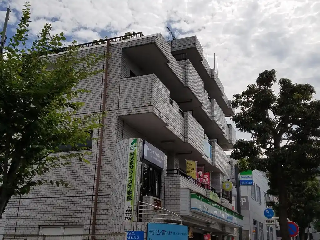 プラザ港南台岡田ビル 外観