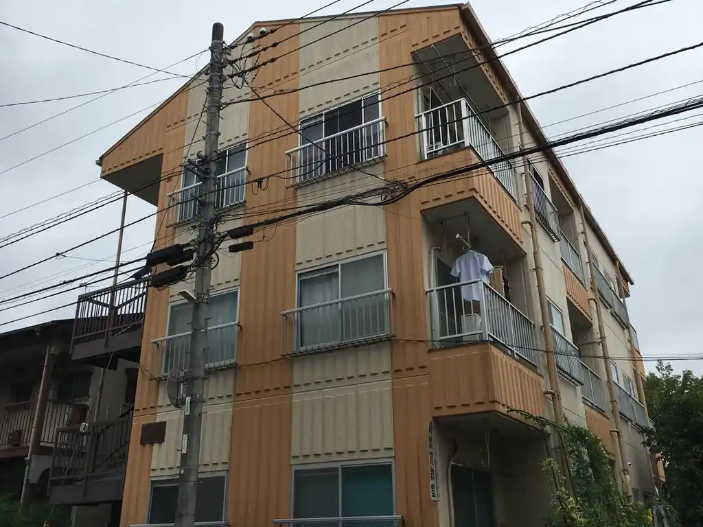 パイン・クレスト 外観