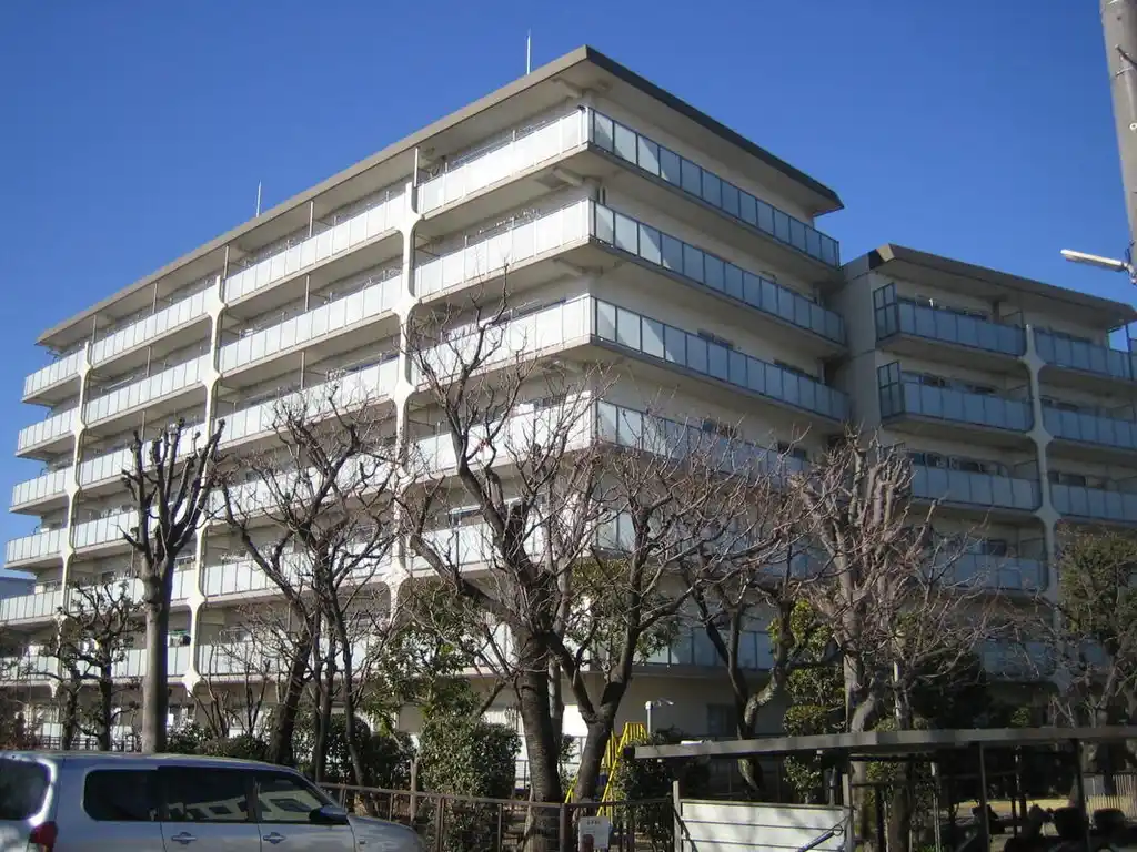 大倉山サンハイツ 外観
