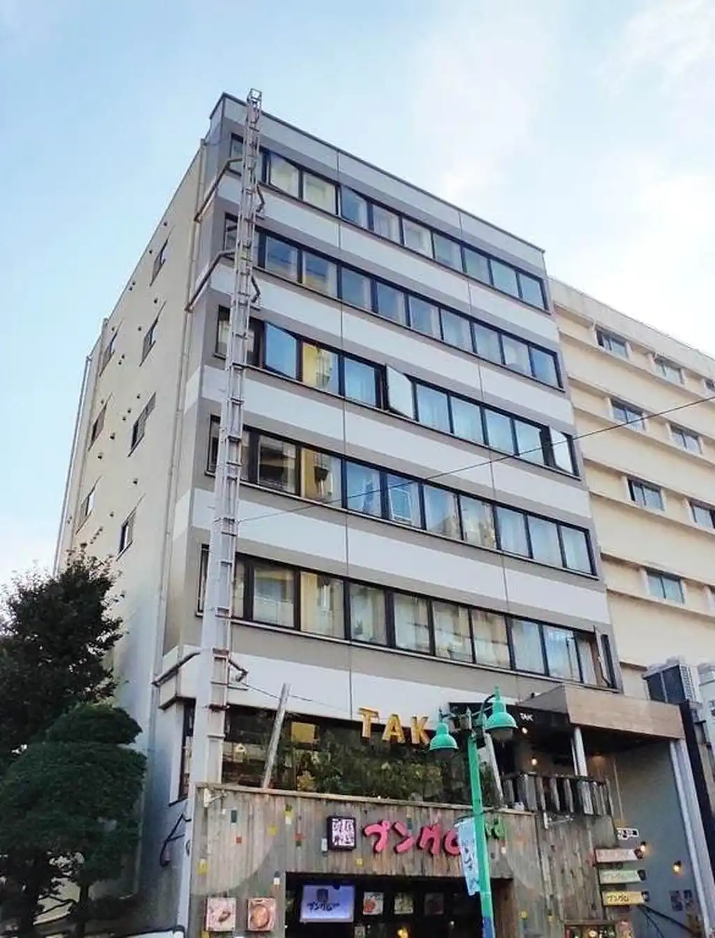 山水林ビル 外観