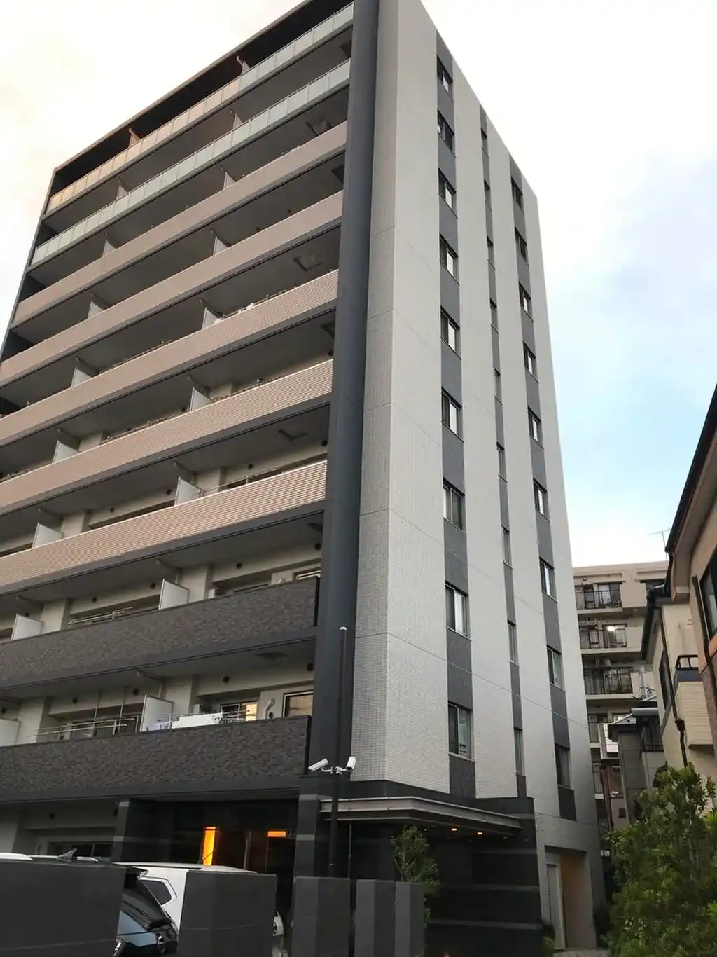 プレサンスロジェ川口元郷 外観