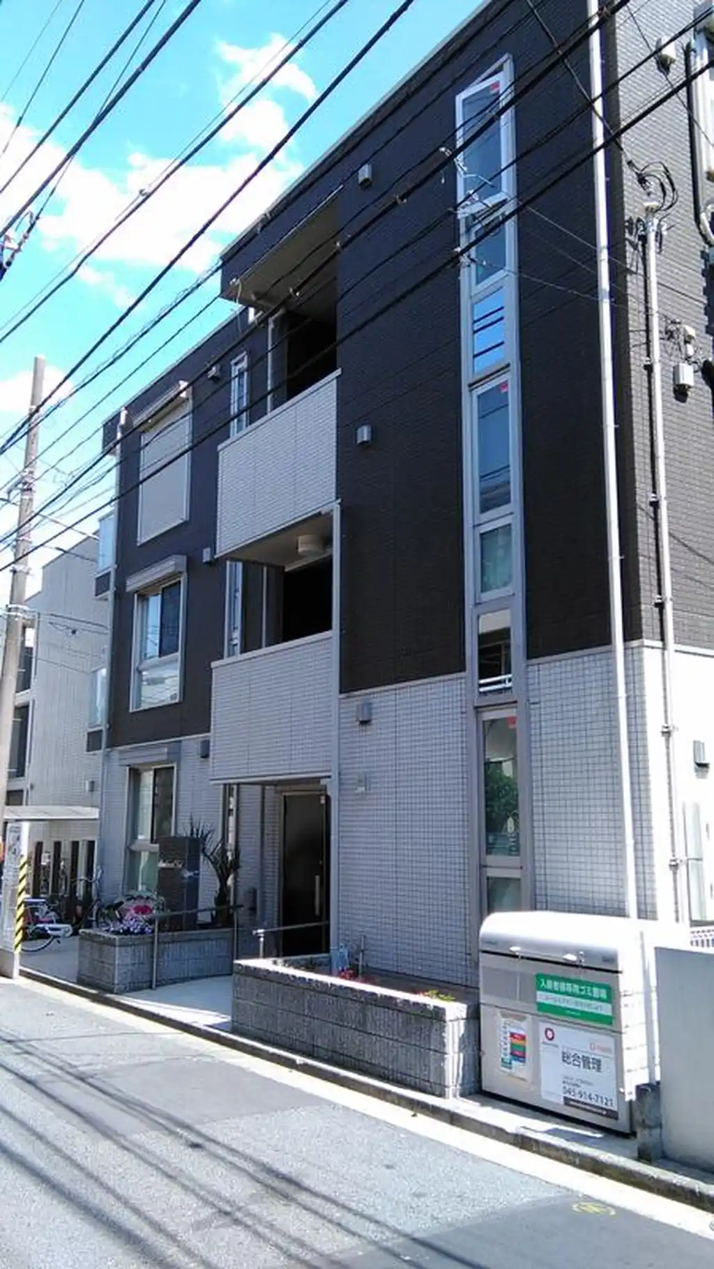 APARTMENT CIEL 外観