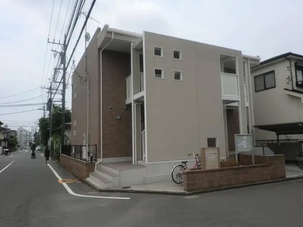 ユングフラウ湘南台 外観