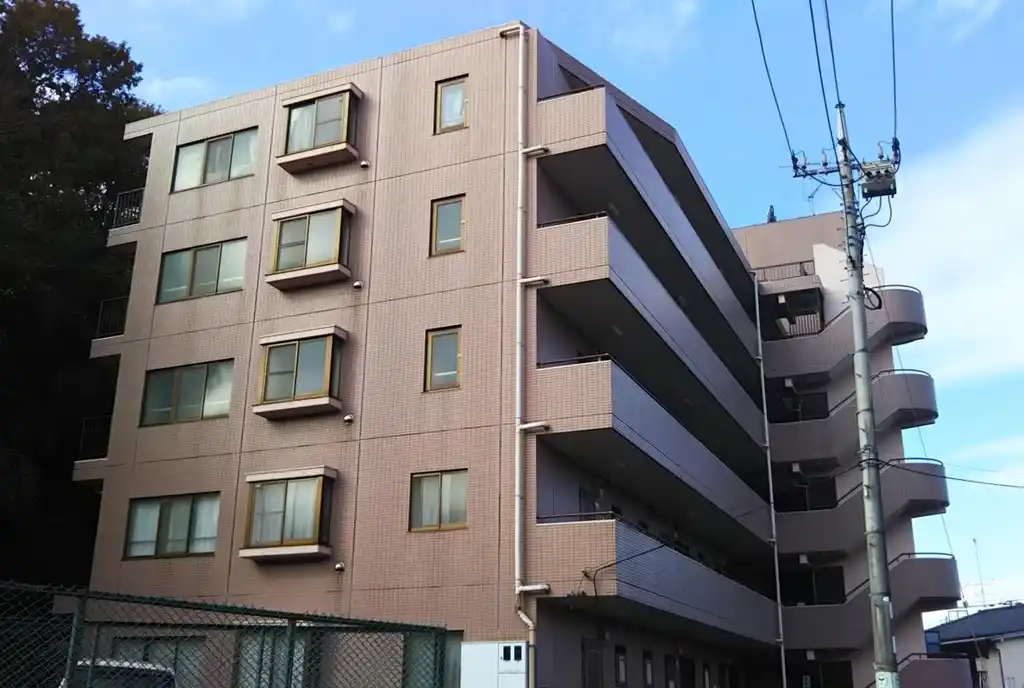 フレイジョア鴨居 外観