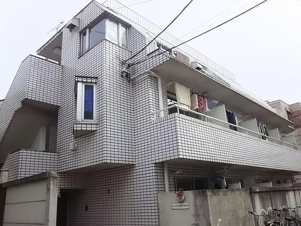 マンションホワイトヒルズ 外観