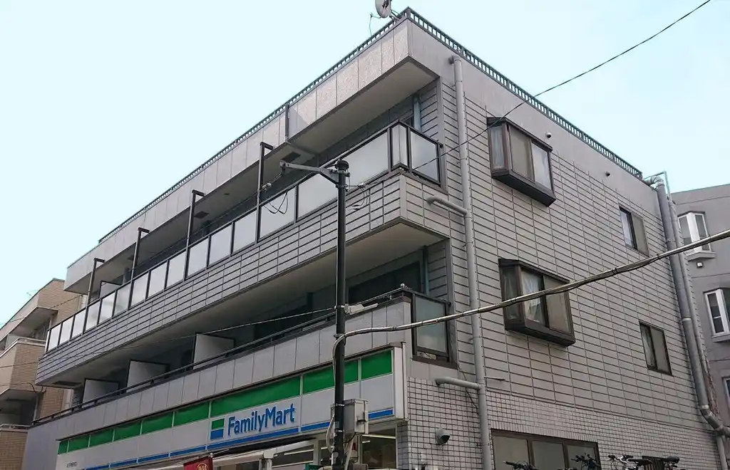 ファミーユ・ヴァンドウ 外観