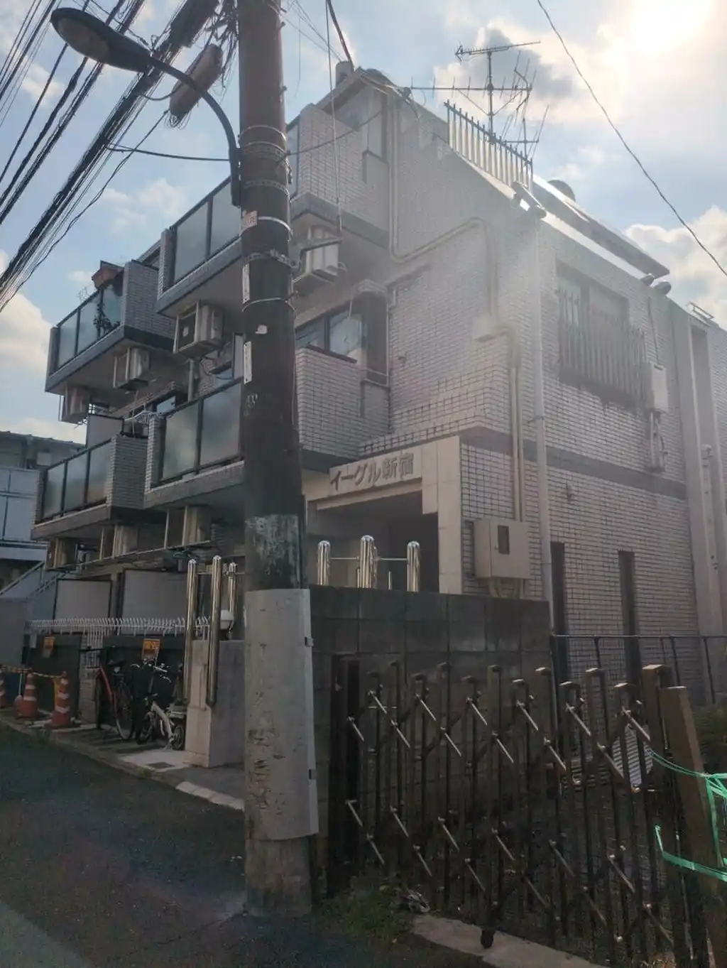 イーグル新宿 外観