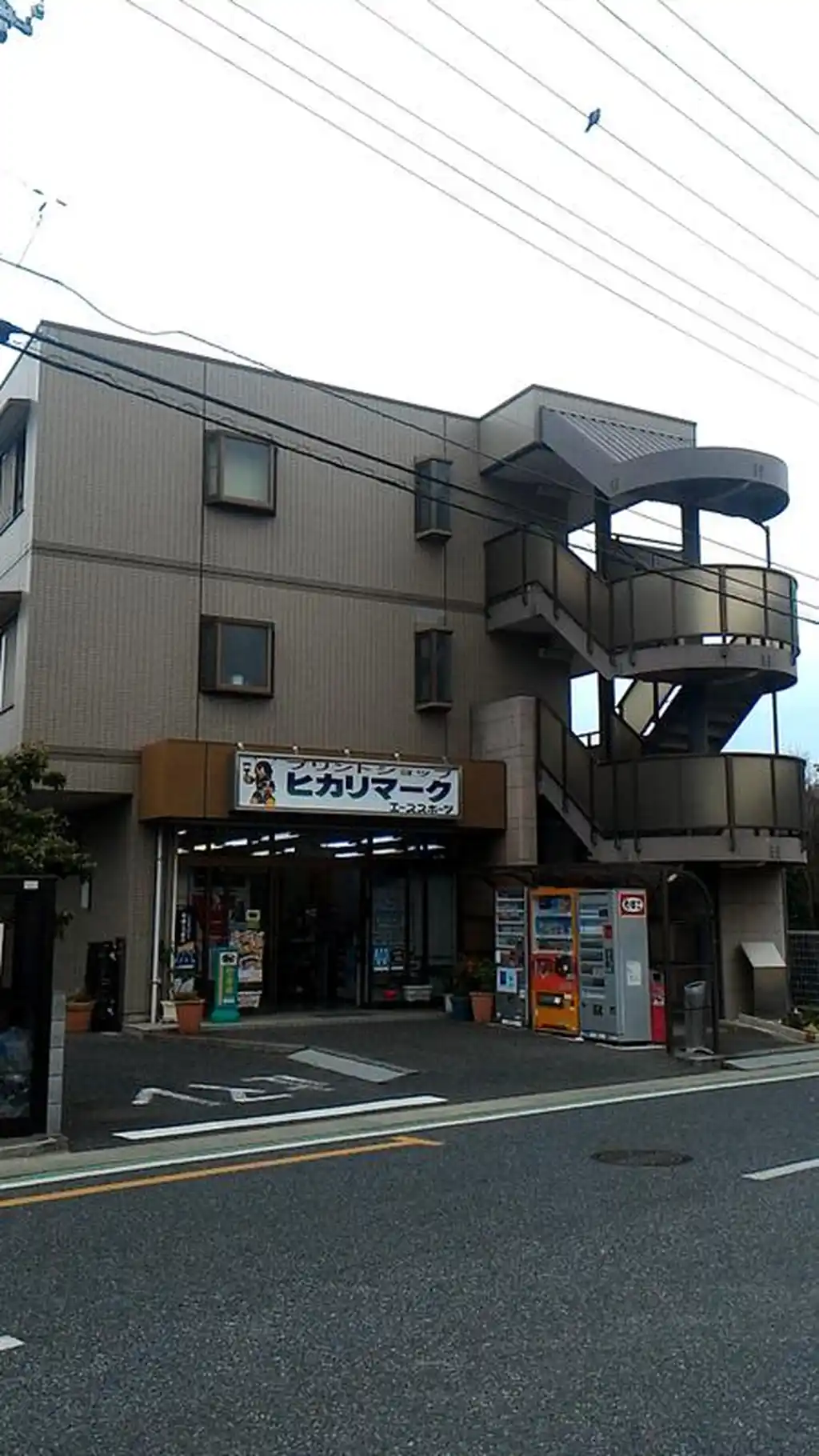 オプティ日進 外観