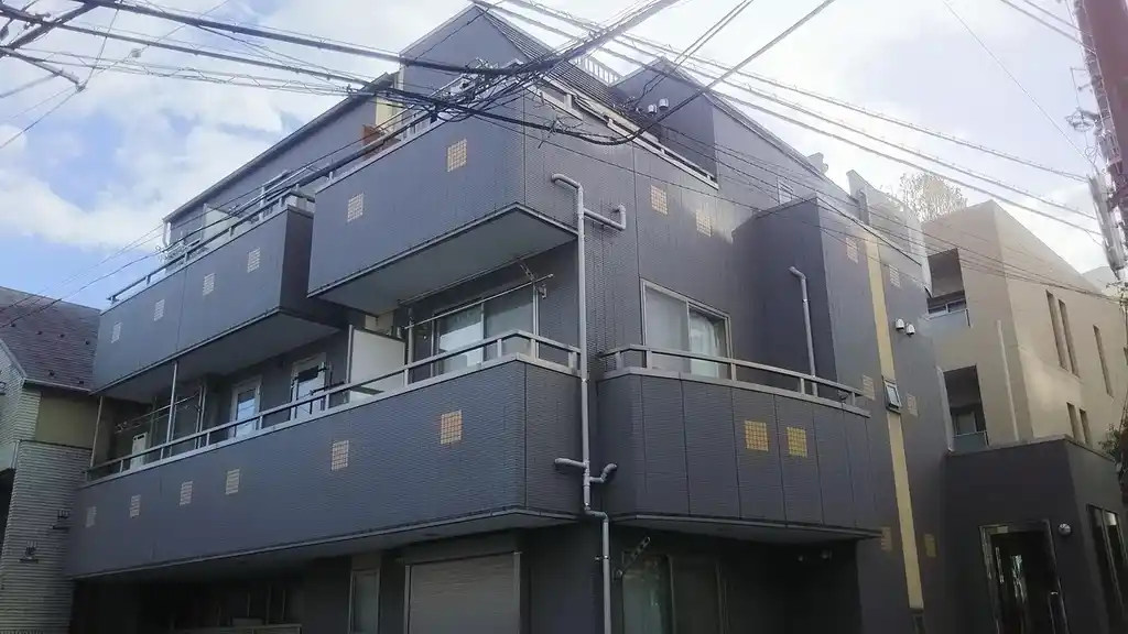 ファーストステージ 外観