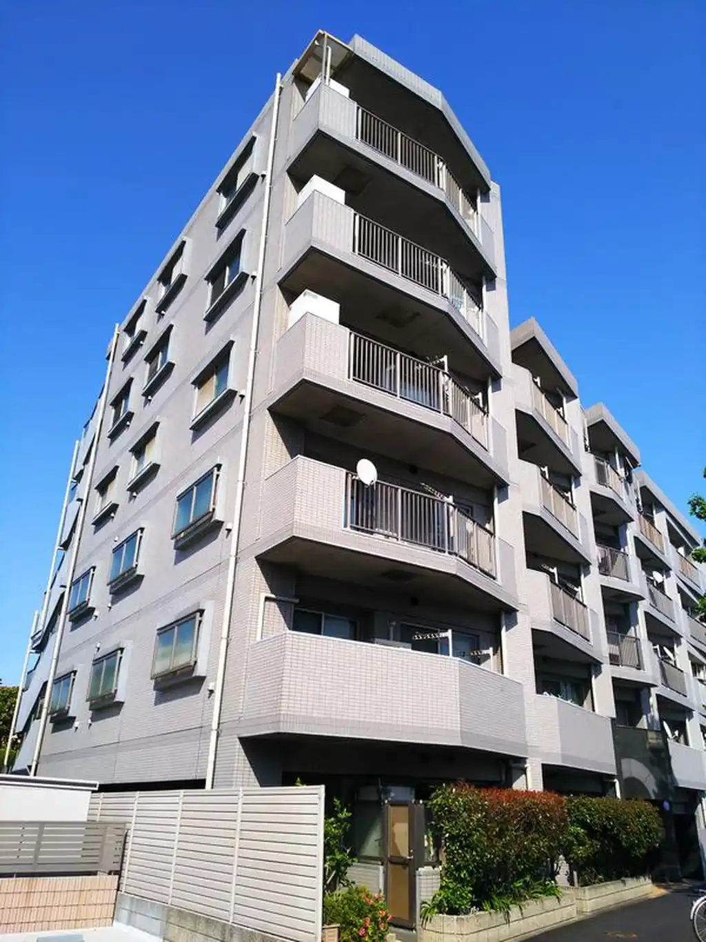 エルガ川崎大師公園 外観