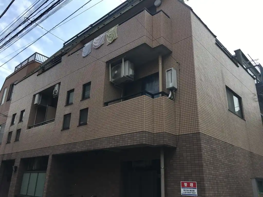 ワイズ池袋 外観