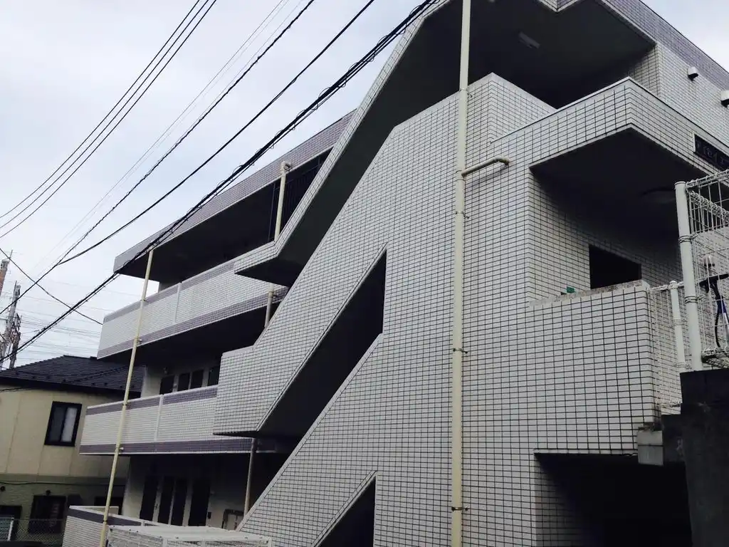 アイセイ エフ 外観