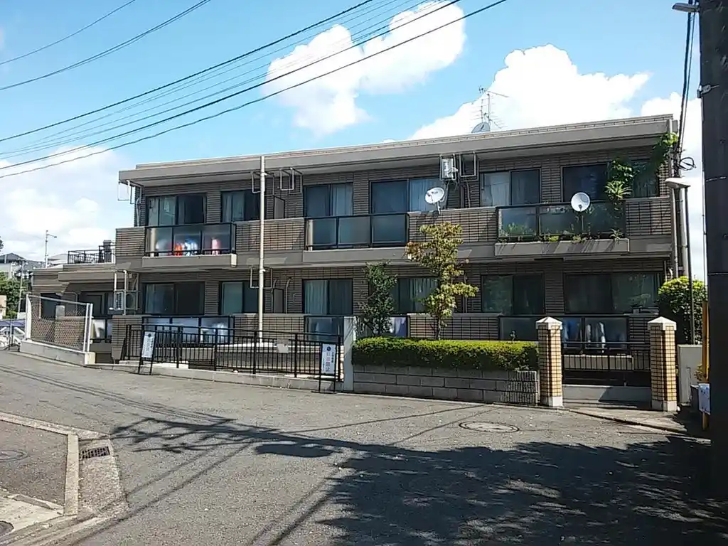 レヂオンス菊名 外観