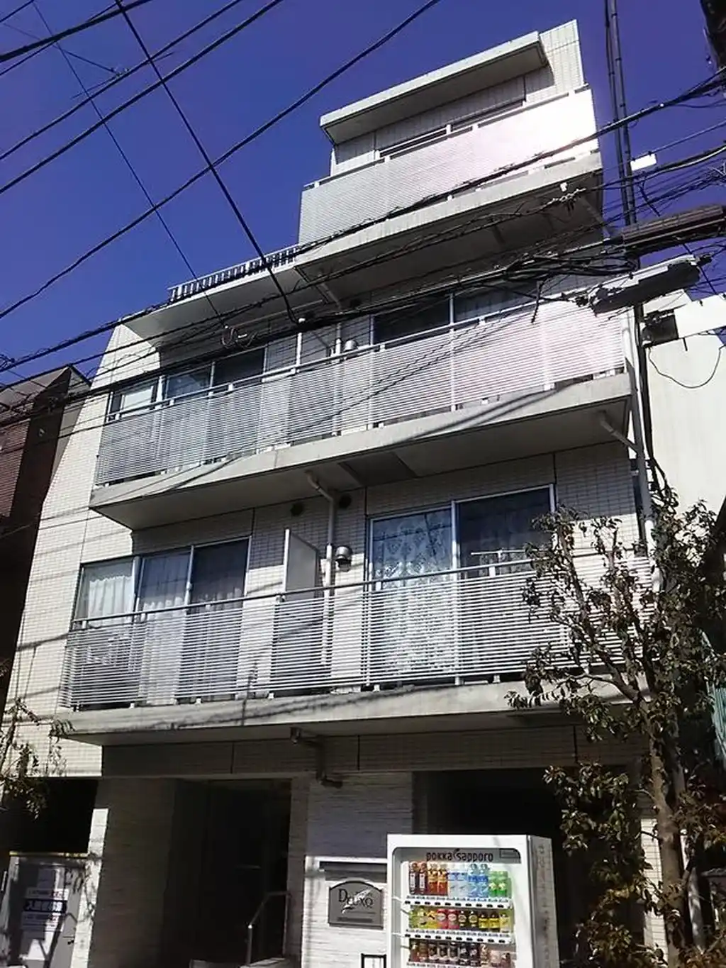 プレール・ドゥーク北新宿III 外観